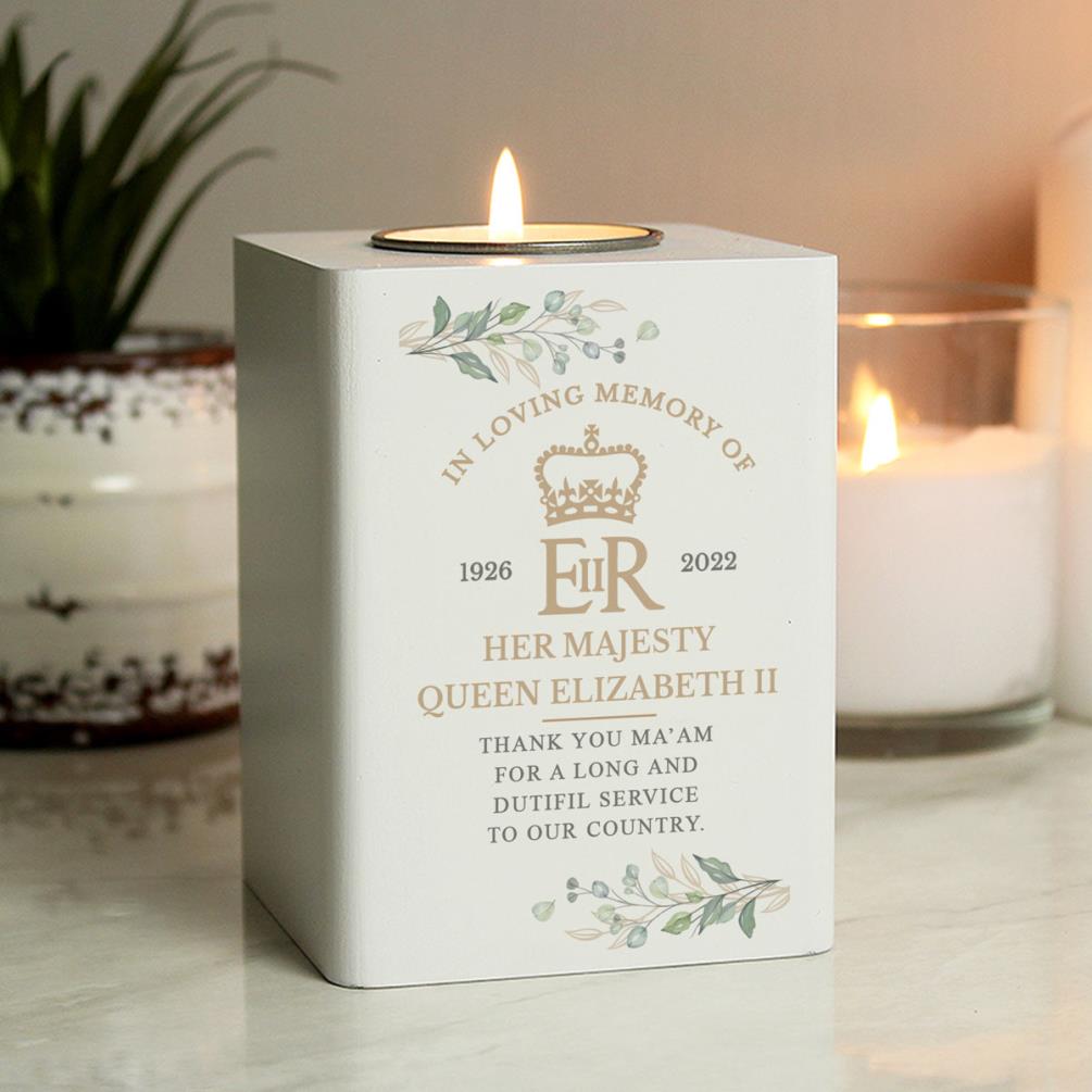 Personalised Queens Commemorative Wooden Tea Light Holder Extra Image 2